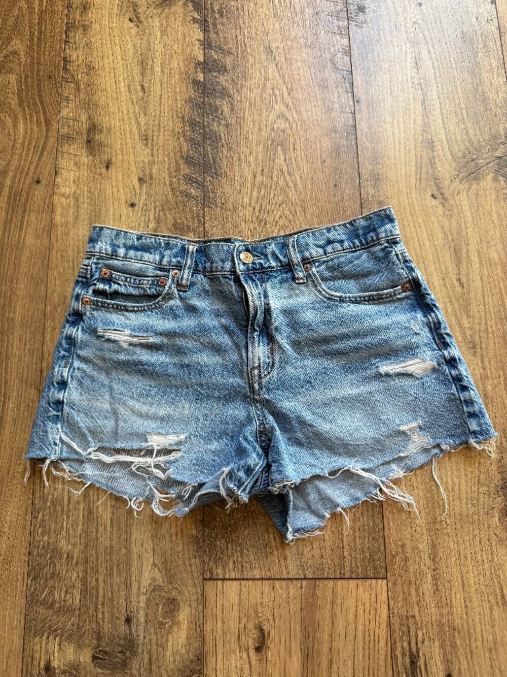 American Eagle 90's Boyfriend Shorts